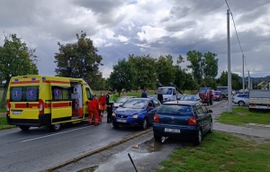 U sudaru tri vozila u Požegi koji je izazvao 18-godišnji vozač teretnog "Renaulta" ozlijeđena 28-godišnjakinja