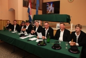 „Grabarčani“ pjevaju već pet godina i šire repertoar izvornih i slavonskih pjesama