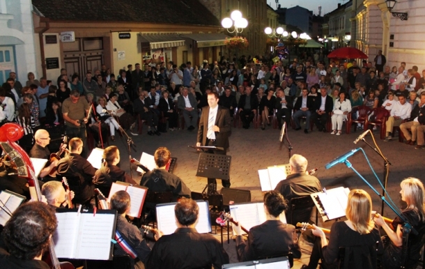 Požega s tamburicama dočekala Europu