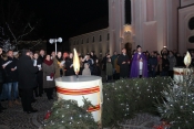 Paljenjem prve svijeće započeo Advent u Požegi