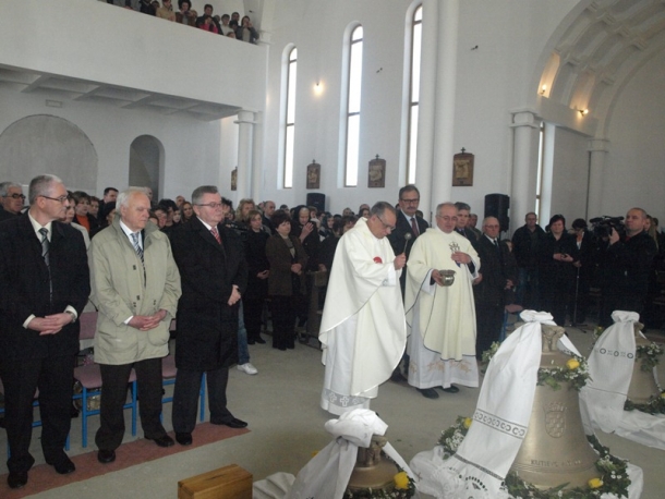 Tri zvona dar grada Požege