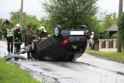 Strašno izlijetanje u opakom zavoju u Mihaljevcima i Renault na krovu