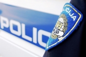 Pod utjecajem alkohola upravljao osobnim automobilom, a prilikom postupanja vrijeđao policijske službenike