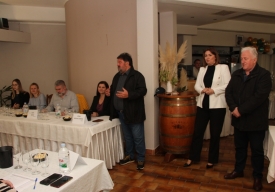 Na 17. Županijsko i međužupanijsko ocjenjivanje vina "Vino-kap" u Kaptolu prispjelo 100-njak uzoraka vina