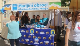Učenici OŠ Antuna Kanižlića svojim 14. Humanitarnim sajmom sudjeluju u projektu Marijinih obroka "Gladnoj djeci za školski obrok"