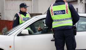 Vozio bez vozačke dozvole i napustio mjesto prometne nesreće, odbio je i alkotest