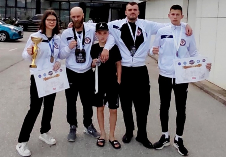 Članica Kickboxing kluba &quot;Borac&quot; Požega Ivona Novak osvojila zlato na Europskom kupu u Sarajevu
