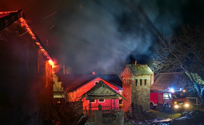 Uzrok požara u Kutjevu je neispravan akumulator u vozilu spojen na punjač i izazvan kratki spoj - materijalna šteta 20 tisuća eura