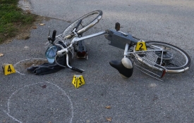 Jedno dijete ozlijeđeno u padu s bicikla u Pleternici a drugo je srušio automobil udarom u bicikli koje je teško ozlijeđeno