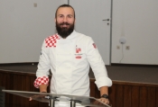 Predavanje na Fakultetu turizma &quot;Slastičarstvo svjetske razine&quot; u Požegu donio najbolji hrvatski slastičar Ivan Ergović