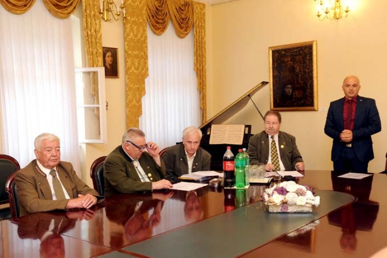 Godišnja skupština i prijem lovaca kod gradonačelnika Puljašića u Gradskoj kući