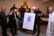 Uz tamburaše i vinskog kardinala na krštenju mošta zapjevali i svi dosadašnji vinski kumovi Enjingijeva vina