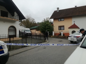 Muškarac susjedima i policiji prijeti bombom