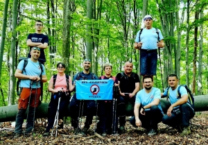 Vesela ekipa HPD "Gojzerica" Požega pohodila Ravne Gore na Novom Zvečevu i vrh Čučevo (854 mnv)