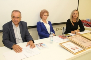 Ogranci Matice hrvatske u Osijeku i Grudama objavili su dvadeset i prvu zbirku Peje Šimića "Čovječe prizemlji se"