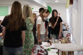 Nagrađeni učenici i škole za najbolje radove u okviru projekta &quot;Kreativni i neovisni&quot; i projekta &quot;Zdravo biram i nisam sam&quot;