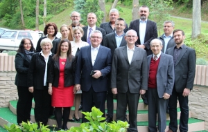 Kandidat za požeškog gradonačelnika Zdravko Ronko, a zamjenike dr. sc. Marijan Cesarik i prof. Marina Mirković
