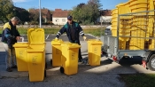 U gradu Požegi korisnicima stižu žuti spremnici za odvojeno prikupljanje plastike