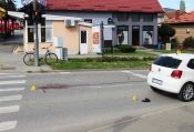 Ozlijeđeni 71-godišnji biciklist iz Kaptola biciklom prešao u suprotni trak kolnika prije dolaska do pješačkog prelaza