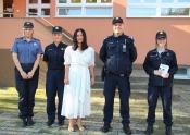 Policija provodi edukaciju učenika, posebno prvašića u osnovnim školama  kroz akciju &quot;Poštujte naše znakove&quot;