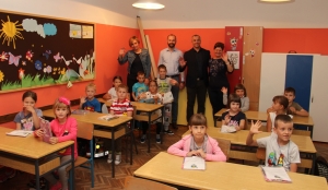 Gradonačelnica Jozić uručila poklone za 82 prvašića