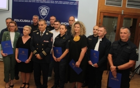 Policijska uprava požeško-slavonskoj svečano obilježen Dan policije i blagdan zaštitnika sv. Mihovila - nagrađeni zaslužni djelatnici