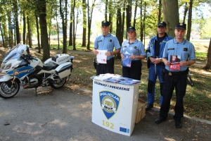 U preventivnoj akciji "Kopčaš" policajci nagradili savjesne vozače s pojasom i auto sjedalicama u vozilima