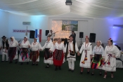 Uz zvuke violine i pjesmu uz šargiju bosansko kolo nije stajalo cijelu večer