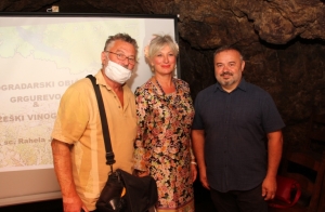 Uz požeški festival vinogradari i vinari organizirali predavanje o Grgurevu i foto izložbu iz vinograda Požeške gore