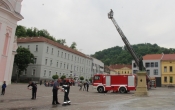 Pokaznom vježbom, demonstracijom opreme i natjecanjima osnovnoškolaca obilježen Mjesec zaštite od požara
