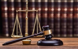 Na prikolici 66-godišnjak vozio kotao s poklopcem - nije dobro osigurao teret pa je poklopac u padu oštetio vozilo koje je vozio 51-godišnjak