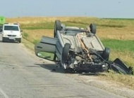 U slijetanju i prevrtanju "Volkswagena" kod Emovačkog luga 23-godišnji vozač i 22-godišnja putnica ozlijeđeni